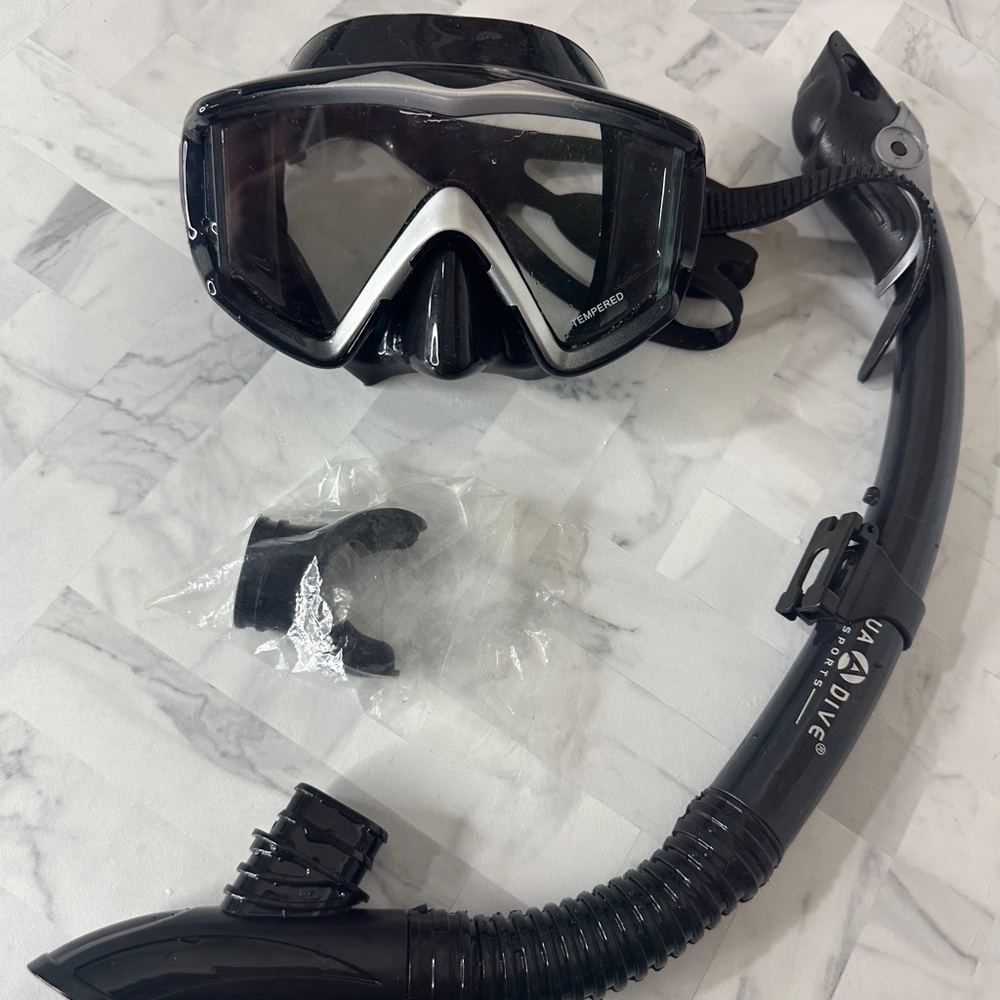 Adult Pano 3 Window Scuba Diving Mask, and scuba set